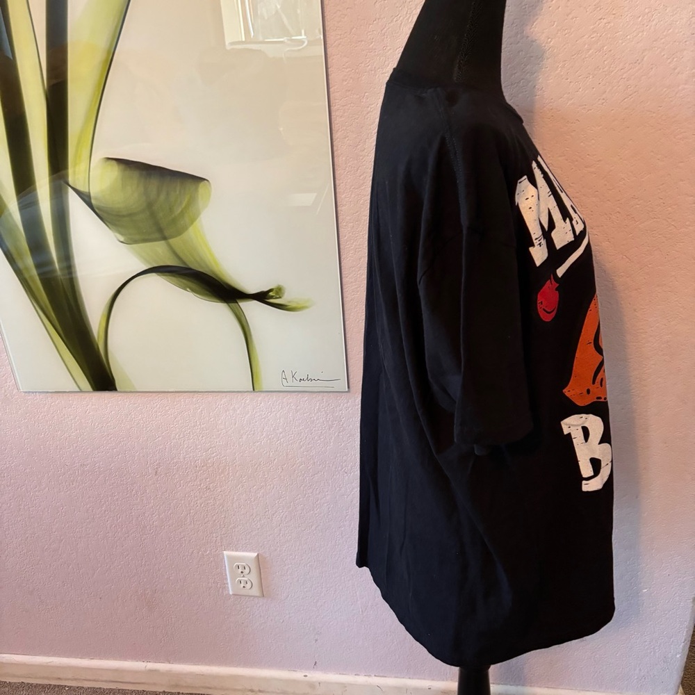 shirt size XL - Picture 2 of 4